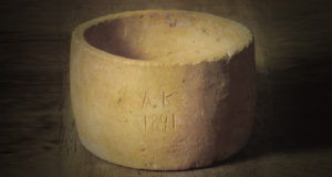 garnek do mielenia tabaki