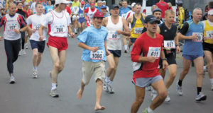 sport bieg boso Paweł Mej