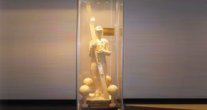 figurka z białej czekolady